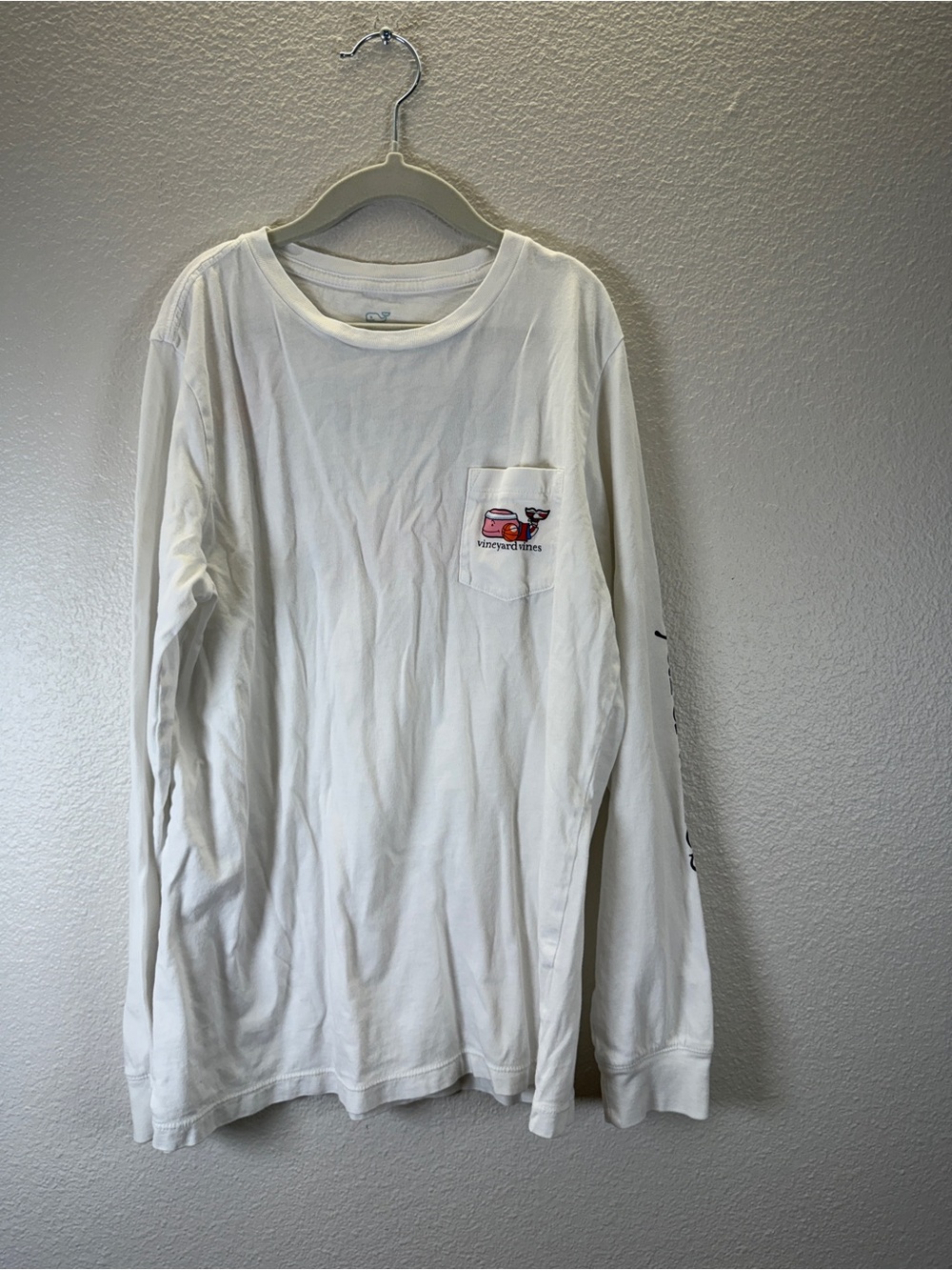 Vineyard Vines White Long-Sleeve Pocket Tee with Small Graphic